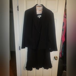 Danny & Nicole 2 piece beautiful black dress